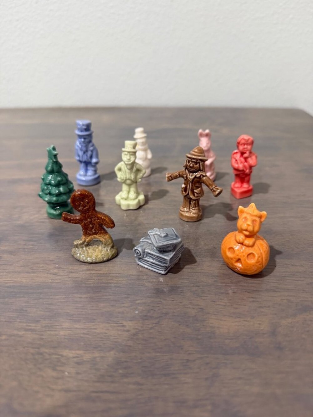 Lot of 10 Wade Whimsies England Holiday Figurines READ